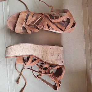 Frye suede lace up platform sandals, sz 7.5